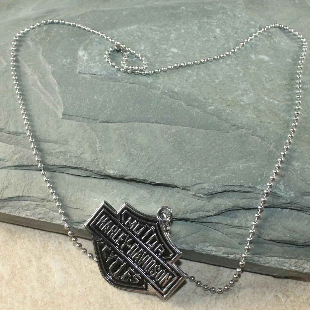 HARLEY DAVIDSON Bar and Shield Metal Penda…